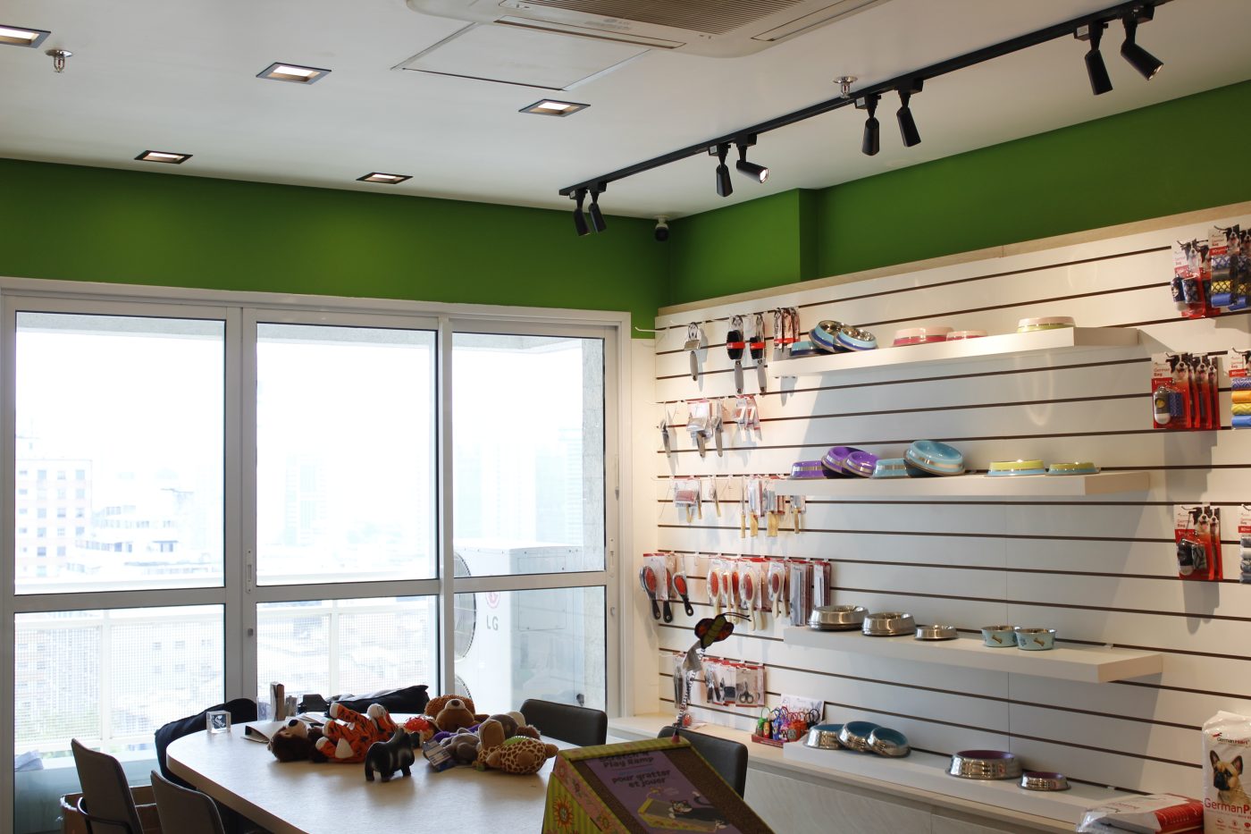 Escritório • Equipe • Showroom